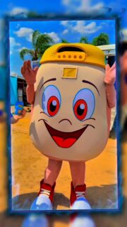 ‼️ Família no Parque ‼️

O Família no Parque é um espaço ao ar livre para a família inteira em uma área de 10 mil metros quadrados dentro do Parque Villa Lobos.

🎯 Atrações para todas as idades
💰 Entrada gratuita 
👫 Para toda família 
🐶 Pet Friendly 
🏃🏻‍♂️‍➡️ Gincana
🍔 Praça de alimentação 

Possui atrações incríveis como o Hippo (maior inflável da América Latina), bungee trampolim 🎪, tirolesa, infláveis gigantes 🦖, T-Rex, tobogã 🛝, parque de trampolins, futebol gigante ⚽️, área kids 👶🏾👶🏻👶🏼, pescaria 🐠, tiro ao alvo 🎯, 🚂 trenzinho e muito mais.

Programação ainda possui uma equipe de animadores com brincadeiras gratuitas ao longo de todo o dia.

Como a entrada é gratuita você não precisa pagar para entrar no parque, paga somente as atrações pagas!

🗓️ Datas: sábados, domingos, feriados e férias
⏰ das 10h às 18h
📍Parque Villa Lobos - Av. Prof. Fonseca Rodrigues, 2001 - Alto de Pinheiros, São Paulo - SP, 05461-010

‼️ Entrada GRATUITA‼️
💰Atrações a partir de R$ 10,00
🙌🏻Comprando R$ 80,00 as atrações são a partir de R$ 8,00!
❤️Vip Pass - R$ 150 por pessoa

💳 Ativação do cartão de consumo R$5,00 (após utilizar pode trocar por R$5,00 ou por 1 água).
É possível baixar o APP da Zig, comprar por lá e entrar nas atrações com o celular.