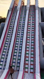 ‼️ HIPPO COM ÁGUA - Maior Inflável da América Latina ‼️

💦 VOLTOU A ÁGUA - HIPPO, o maior tobogã inflável da América Latina com 15 metros de altura e 55 de comprimento, volta a funcionar com água para refrescar a crianças e os adultos.

❤️ Adultos também podem ir.

👯‍♂️ Recomendação: levar uma troca de roupa para a criançada que não quiser ficar molhada, assim como acessórios para proteção solar, como bonés, roupas com fator de proteção etc, garantindo o conforto para a diversão dos pequenos. 

Além do Hippo tem bungee trampolim 🎪, tirolesa, inflável espacial, futebol de sabão, dragão 🦖, tobogã 🛝, parque de trampolins, futebol gigante ⚽️, área kids 👶🏾👶🏻👶🏼, pescaria 🐠, tiro ao alvo 🎯, realidade virtual e muito mais.

Programação ainda possui uma equipe de animadores com brincadeiras gratuitas ao longo de todo o dia.

‼️ Entrada GRATUITA‼️
💰Atrações a partir de R$ 10,00
❤️Vip Pass: R$ 150,00

💳 Ativação do cartão de consumo R$5,00 (após utilizar pode trocar por R$5,00 ou por 1 água).
É possível baixar o APP da Zig, comprar por lá e entrar nas atrações com o celular.

🗓Data: aos sábados, domingos e feriados
⏰Horário: das 10 às 18h 
📍Parque Villa Lobos - Av. Prof. Fonseca Rodrigues, 2001 - Alto de Pinheiros, São Paulo - SP, 05461-010

@villalobosparque