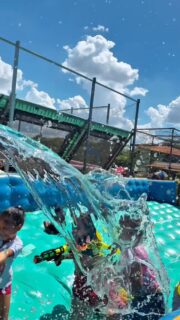 ‼️Férias de Janeiro Família no Parque ‼️

Venha visitar o Família no Parque durante as férias de janeiro em nosso novo espaço com muitas novidades dentro do Parque Villa Lobos.

🎯 Atrações para todas as idades
💰 Entrada gratuita 
👫 Para toda família 
🐶 Pet Friendly 
🏃🏻‍♂️‍➡️ Gincana
🍔 Praça de alimentação 
👏🏻 Pacotes para Aniversários 

Vai ter Hippo com Água (maior tobogã inflável da América Latina), bungee trampolim 🎪, tirolesa, infláveis gigantes 🦖, T-Rex, tobogã 🛝, parque de trampolins, labirinto mágico, futebol gigante ⚽️, área kids 👶🏾👶🏻👶🏼, pescaria 🐠, tiro ao alvo 🎯, 🚂 trenzinho e muito mais.

Programação ainda possui uma equipe de animadores com brincadeiras gratuitas ao longo de todo o dia.

🗓️ Datas: de 3 até 25 de janeiro (todos os dias)
⏰ das 10h às 18h
📍Parque Villa Lobos - Av. Prof. Fonseca Rodrigues, 2001 - Alto de Pinheiros, São Paulo - SP, 05461-010

‼️ Entrada GRATUITA‼️
💰Atrações a partir de R$ 10,00
❤️Vip Pass: R$ 150 por pessoa

💳 Ativação do cartão de consumo R$5,00 (após utilizar pode trocar por R$5,00 ou por 1 água).
É possível baixar o APP da Zig, comprar por lá e entrar nas atrações com o celular.