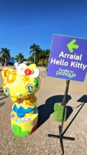 🎀🌽 O clima de festa junina vai tomar conta do Família no Parque com um Arraiá da Hello Kitty cheio de atrações especiais! ✨🎶

Terá muita diversão na programação do Família no Parque:
💖 Esculturas da Hello Kitty Parade espalhadas que vai garantir fotos incríveis
🎯 Jogos temáticos para divertir crianças e adultos
💃 Quadrilha todos os dias às 14h30
🛝 Hippo — O maior escorregador inflável da América Latina 
🎢 Tirolesa 
🎮 Simulador 
⛹️ Bungee Trampolim
🏗️ Parque de Infláveis 
👶 Área Kids para bebês e crianças até 5 anos
🌽 Comidas típicas 
🎶 Trio de Forró 
🎡 Um cenário encantador para viver momentos inesquecíveis
🚀 Diversão para TODAS as idades 

Prepare o traje caipira e venha aproveitar essa experiência! 🌟

📍 Família no Parque – Parque Villa-Lobos
📅 Dias 04, 05, 06, 07, 13, 14, 20, 21, 27 e 28 de junho
⏰ Das 10h às 18h

Chame a família e os amigos para curtir o arraiá mais fofo de São Paulo! 💕🌽

#ArraiaHelloKitty #HelloKittyParade #FamiliaNoParque #ParqueVillaLobos #FestaJunina HelloKitty PasseioEmFamilia DiversaoEmSP Quadrilha SaoPauloComCriancas