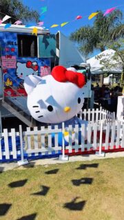 🎀🌽 O clima de festa junina vai tomar conta do Família no Parque com um Arraiá da Hello Kitty cheio de atrações especiais! ✨🎶

Terá muita diversão na programação do Família no Parque:
💖 Esculturas da Hello Kitty Parade espalhadas que vai garantir fotos incríveis
🎯 Jogos temáticos para divertir crianças e adultos
💃 Quadrilha todos os dias às 14h30
🛝 Hippo — O maior escorregador inflável da América Latina 
🎢 Tirolesa 
🎮 Simulador 
⛹️ Bungee Trampolim
🏗️ Parque de Infláveis 
👶 Área Kids para bebês e crianças até 5 anos
🌽 Comidas típicas 
🎶 Trio de Forró 
🎡 Um cenário encantador para viver momentos inesquecíveis
🚀 Diversão para TODAS as idades 

Prepare o traje caipira e venha aproveitar essa experiência! 🌟

📍 Família no Parque – Parque Villa-Lobos
📅 Dias 04, 05, 06, 07, 13, 14, 20, 21, 27 e 28 de junho
⏰ Das 10h às 18h

Chame a família e os amigos para curtir o arraiá mais fofo de São Paulo! 💕🌽

#ArraiaHelloKitty #HelloKittyParade #FamiliaNoParque #ParqueVillaLobos #FestaJunina HelloKitty PasseioEmFamilia DiversaoEmSP Quadrilha SaoPauloComCriancas