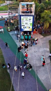 ‼️ Família no Parque ‼️

O Família no Parque é um espaço ao ar livre para a família inteira em uma área de 10 mil metros quadrados dentro do Parque Villa Lobos.

🎯 Atrações para todas as idades
💰 Entrada gratuita 
👫 Para toda família 
🐶 Pet Friendly 
🏃🏻‍♂️‍➡️ Gincana
🍔 Praça de alimentação 
👏🏻 Pacotes para Aniversários 

Possui atrações incríveis como o Hippo (maior inflável da América Latina), bungee trampolim 🎪, tirolesa, infláveis gigantes 🦖, T-Rex, tobogã 🛝, parque de trampolins, futebol gigante ⚽️, área kids 👶🏾👶🏻👶🏼, pescaria 🐠, tiro ao alvo 🎯, 🚂 trenzinho e muito mais.

Programação ainda possui uma equipe de animadores com brincadeiras gratuitas ao longo de todo o dia.

Como a entrada é gratuita você não precisa pagar para entrar no parque, paga somente as atrações!

🗓️ Datas: sábados, domingos e feriados
⏰ das 10h às 18h
📍Parque Villa Lobos - Av. Prof. Fonseca Rodrigues, 2001 - Alto de Pinheiros, São Paulo - SP, 05461-010

‼️ Entrada GRATUITA‼️
💰Atrações a partir de R$ 10,00
❤️Vip Pass: R$ 150 por pessoa

💳 Ativação do cartão de consumo R$5,00 (após utilizar pode trocar por R$5,00 ou por 1 água).