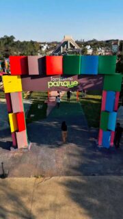 ‼️ Família no Parque ‼️

O Família no Parque é um espaço ao ar livre para a família inteira em uma área de 10 mil metros quadrados dentro do Parque Villa Lobos.

🎯 Atrações para todas as idades
💰 Entrada gratuita 
👫 Para toda família 
🐶 Pet Friendly 
🏃🏻‍♂️‍➡️ Gincana
🍔 Praça de alimentação 
👏🏻 Pacotes para Aniversários 

Possui atrações incríveis como o Hippo (maior inflável da América Latina), bungee trampolim 🎪, tirolesa, infláveis gigantes 🦖, T-Rex, tobogã 🛝, parque de trampolins, futebol gigante ⚽️, área kids 👶🏾👶🏻👶🏼, pescaria 🐠, tiro ao alvo 🎯, 🚂 trenzinho e muito mais.

Programação ainda possui uma equipe de animadores com brincadeiras gratuitas ao longo de todo o dia.

Como a entrada é gratuita você não precisa pagar para entrar no parque, paga somente as atrações!

🗓️ Datas: sábados, domingos e feriados
⏰ das 10h às 18h
📍Parque Villa Lobos - Av. Prof. Fonseca Rodrigues, 2001 - Alto de Pinheiros, São Paulo - SP, 05461-010

‼️ Entrada GRATUITA‼️
💰Atrações a partir de R$ 10,00
❤️Vip Pass: R$ 150 por pessoa

💳 Ativação do cartão de consumo R$5,00 (após utilizar pode trocar por R$5,00 ou por 1 água).