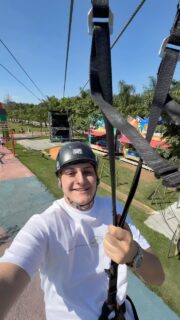 🪂✨ CORAGEM, ADRENALINA E MUITA DIVERSÃO! 💛🤩

Supere seus limites, encare novos desafios e aproveite a tirolesa para sentir a adrenalina, curtir cada segundo e viver momentos inesquecíveis lá do alto! 🪂🔥

📍 Parque Villa-Lobos — Portão 3
🗓️ Sábados, Domingos e Feriados
⏰ Das 10h às 18h

Chame sua família ou sua melhor companhia e venha viver essa aventura! 💛

#FamíliaParque #ParqueVillaLobos #Tirolesa #DiversãoEmFamília #Aventura